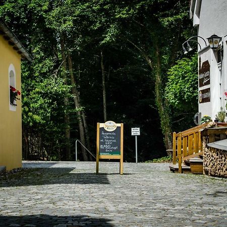 Wallfahrts-Gaststaette Heilbruennl Roding Esterno foto
