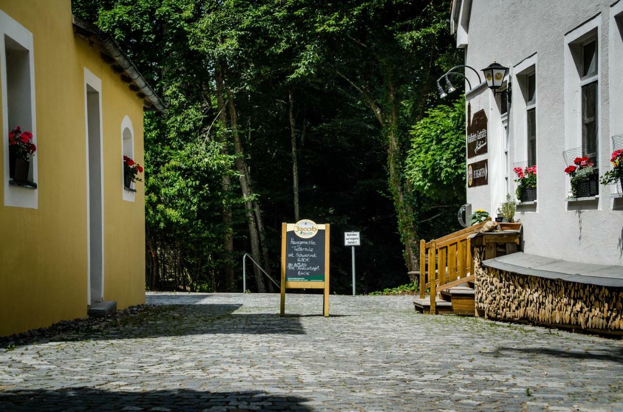 Wallfahrts-Gaststaette Heilbruennl Roding Esterno foto
