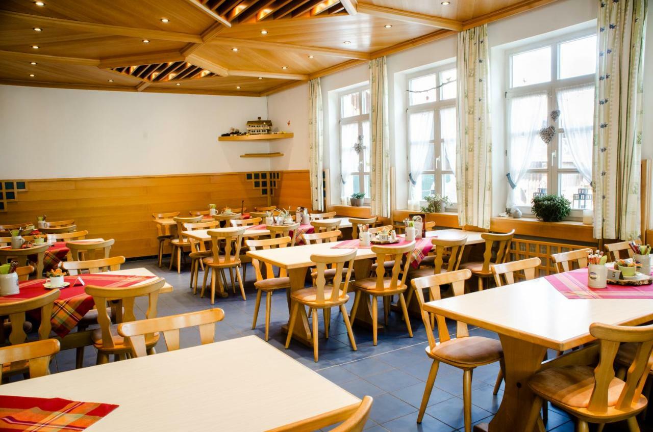 Wallfahrts-Gaststaette Heilbruennl Roding Esterno foto